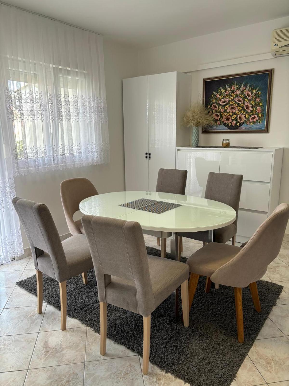 Apartments B&B ปอฟเลียนา ภายนอก รูปภาพ