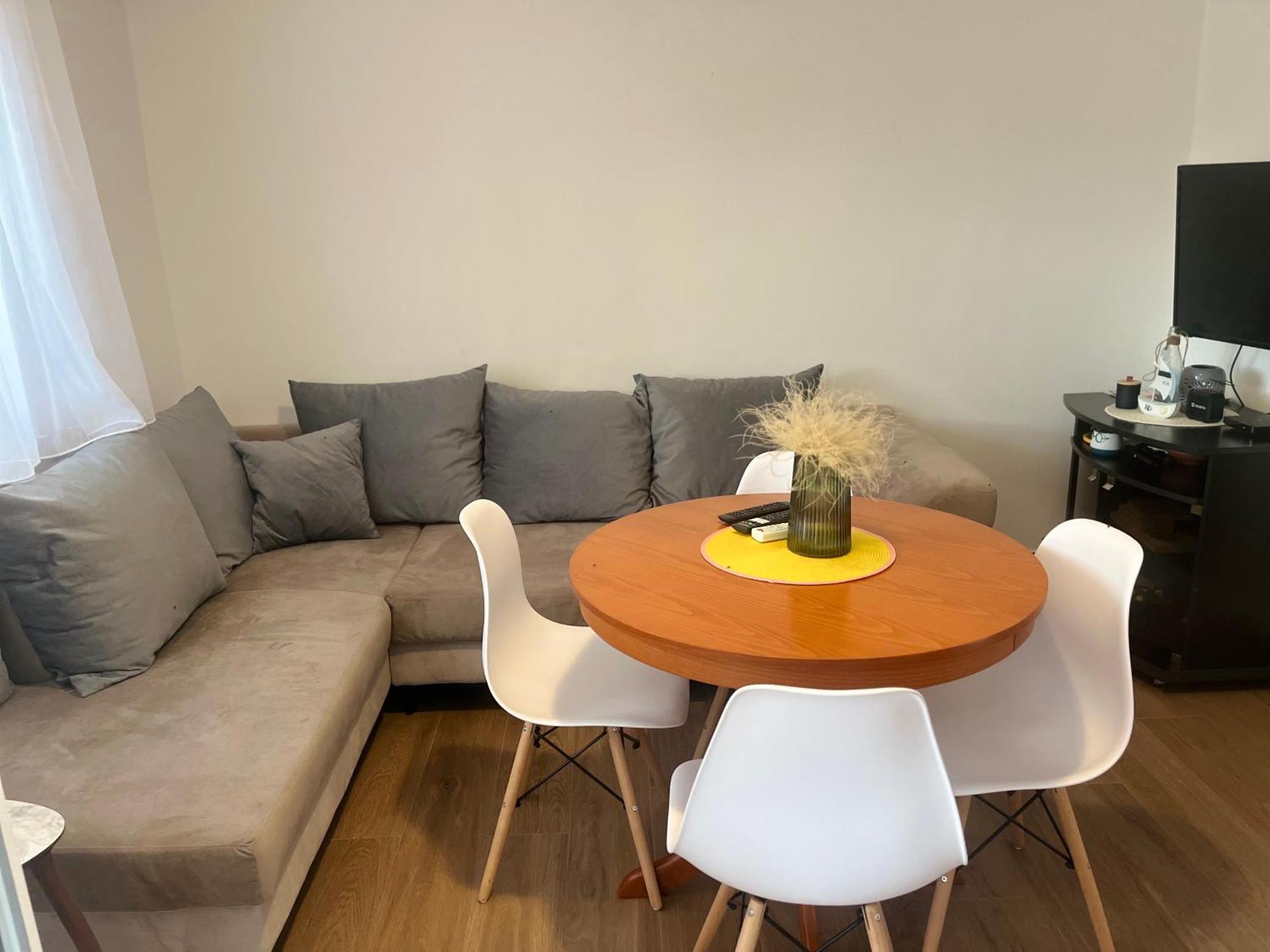 Apartments B&B ปอฟเลียนา ภายนอก รูปภาพ